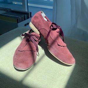 Hinge burgundy suede lace up women winter booties